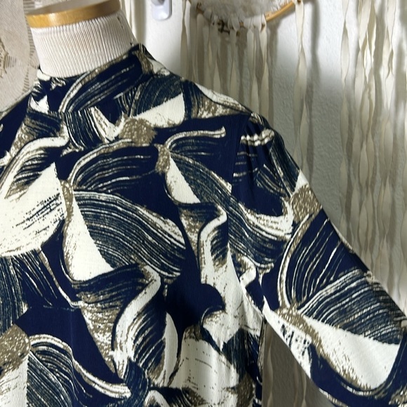 JUST Female Floral Blossom Print Long Sleeve Mochneck Blouse Size M - Picture 2 of 10